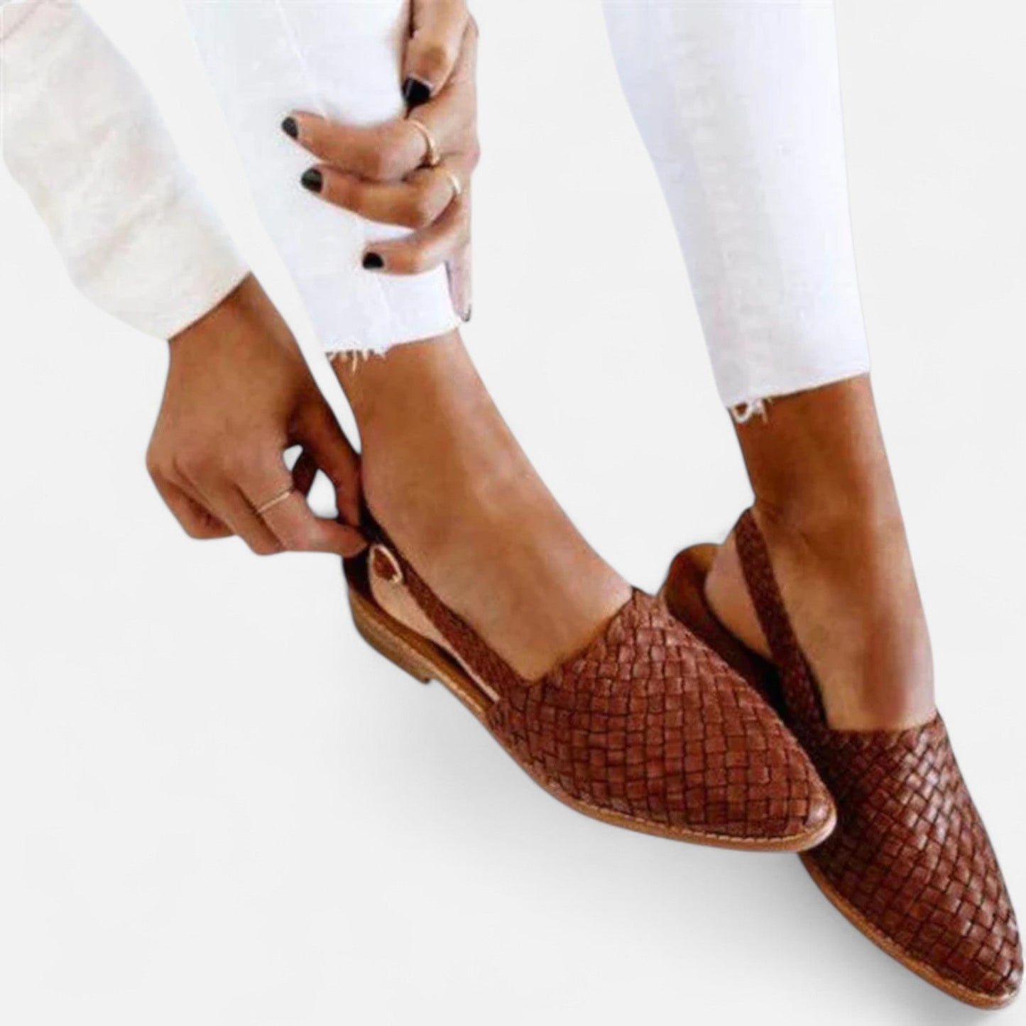 Auvier | Women’s Handmade Sandals – Timelessness and Authentic Craftsmanship