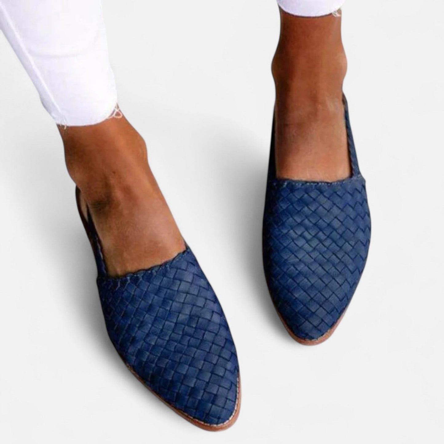 Auvier | Women’s Handmade Sandals – Timelessness and Authentic Craftsmanship