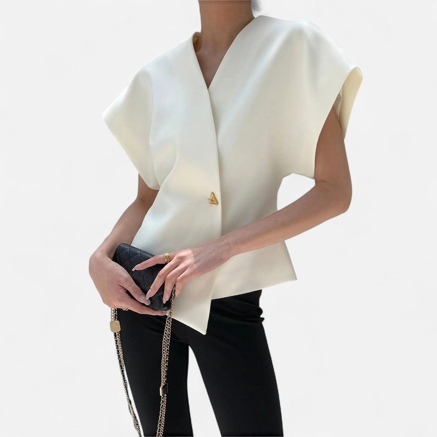 Auvier | Elegant Shirts for Women – Refined Lines, Exceptional Finishes