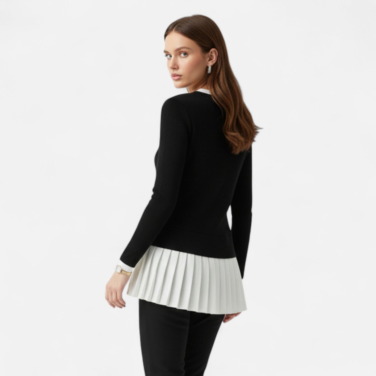 Auvier | Women’s Beige Pullover with Gold Buttons