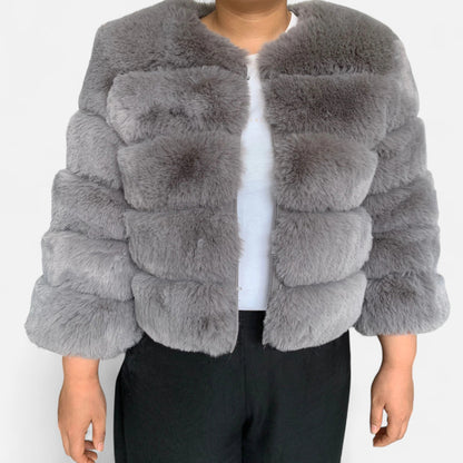 Auvier | Women’s Short Fluffy Winter Coat