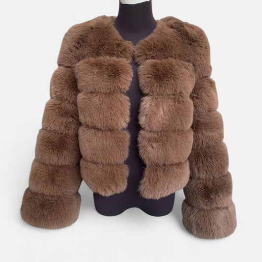 Auvier | Women’s Short Fluffy Winter Coat